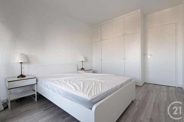 Appartement F2 &agrave; louer - 2 pi&egrave;ces - 52,60 m2 - Courbevoie - 92 - ILE-DE-FRANCE