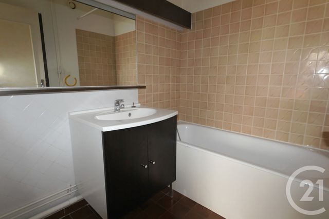 Appartement F1 &agrave; louer - 1 pi&egrave;ce - 27,65 m2 - Courbevoie - 92 - ILE-DE-FRANCE