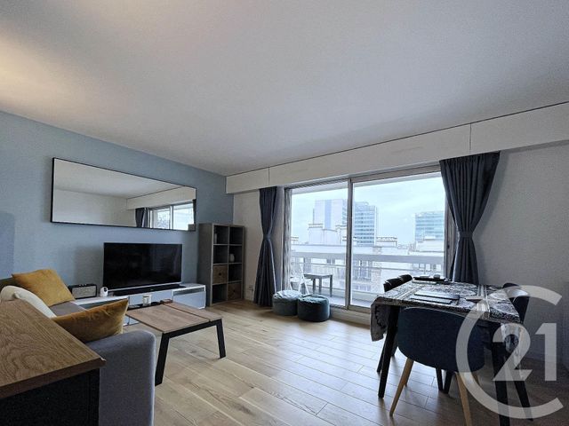 Appartement F2 &agrave; louer - 2 pi&egrave;ces - 47,80 m2 - Courbevoie - 92 - ILE-DE-FRANCE