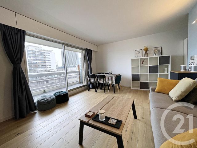 Appartement F2 &agrave; louer - 2 pi&egrave;ces - 47,80 m2 - Courbevoie - 92 - ILE-DE-FRANCE