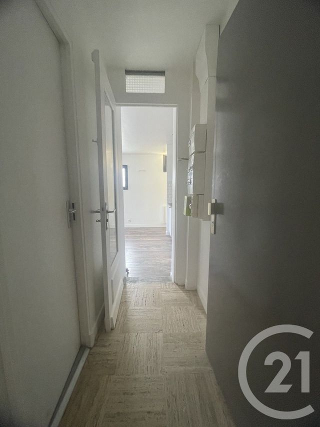 Appartement F2 &agrave; louer - 2 pi&egrave;ces - 31 m2 - Colombes - 92 - ILE-DE-FRANCE