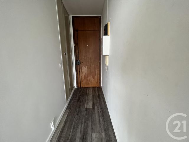 Appartement F1 &agrave; louer - 1 pi&egrave;ce - 24,96 m2 - Courbevoie - 92 - ILE-DE-FRANCE
