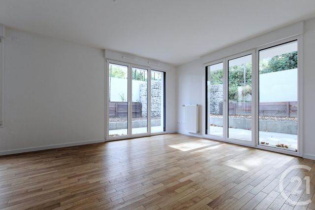 Appartement F3 &agrave; louer - 3 pi&egrave;ces - 67,63 m2 - Rueil Malmaison - 92 - ILE-DE-FRANCE
