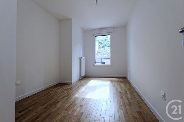 Appartement F3 &agrave; louer - 3 pi&egrave;ces - 67,63 m2 - Rueil Malmaison - 92 - ILE-DE-FRANCE