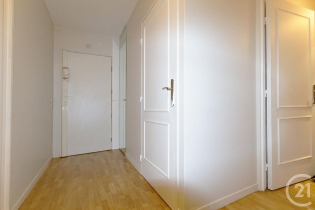 Appartement F2 &agrave; louer - 2 pi&egrave;ces - 54 m2 - Courbevoie - 92 - ILE-DE-FRANCE