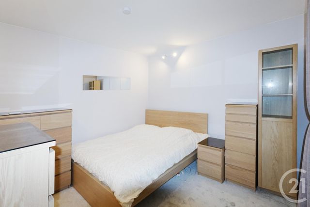 Appartement F2 &agrave; louer - 2 pi&egrave;ces - 54 m2 - Courbevoie - 92 - ILE-DE-FRANCE