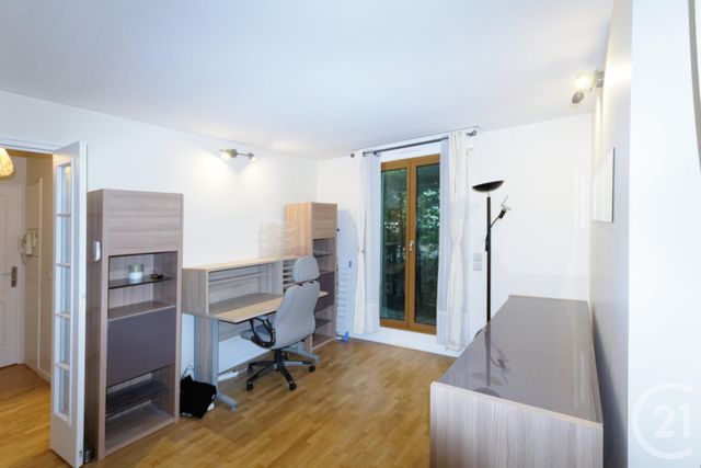 Appartement F2 &agrave; louer - 2 pi&egrave;ces - 54 m2 - Courbevoie - 92 - ILE-DE-FRANCE