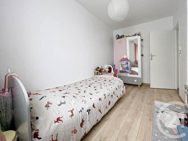 Appartement F4 &agrave; louer - 4 pi&egrave;ces - 65,32 m2 - La Garenne Colombes - 92 - ILE-DE-FRANCE