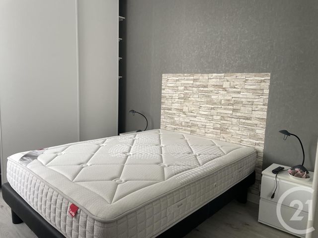 Appartement F2 &agrave; louer - 2 pi&egrave;ces - 60,07 m2 - Courbevoie - 92 - ILE-DE-FRANCE