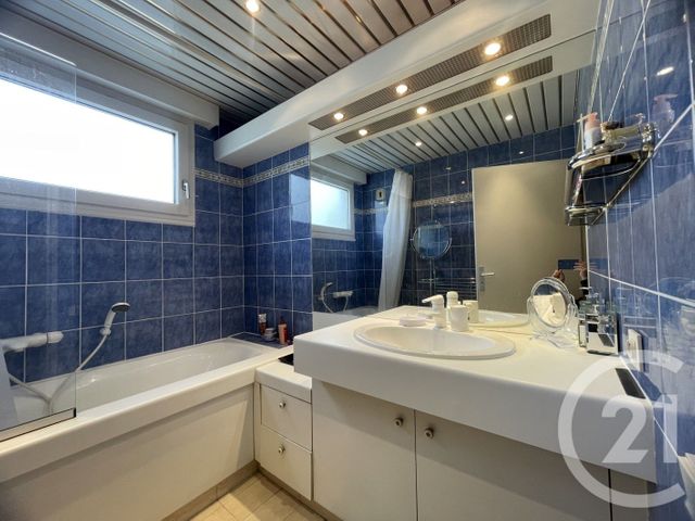 Appartement F4 &agrave; vendre - 4 pi&egrave;ces - 100,08 m2 - Courbevoie - 92 - ILE-DE-FRANCE