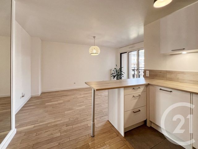Appartement F2 &agrave; louer - 2 pi&egrave;ces - 41,17 m2 - Courbevoie - 92 - ILE-DE-FRANCE