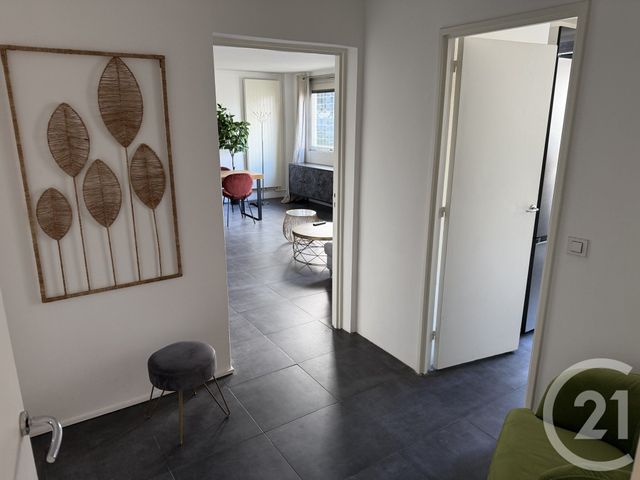 Appartement F2 &agrave; louer - 2 pi&egrave;ces - 57,23 m2 - Courbevoie - 92 - ILE-DE-FRANCE