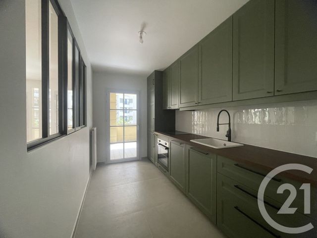 Appartement F4 &agrave; vendre - 4 pi&egrave;ces - 84,02 m2 - Courbevoie - 92 - ILE-DE-FRANCE