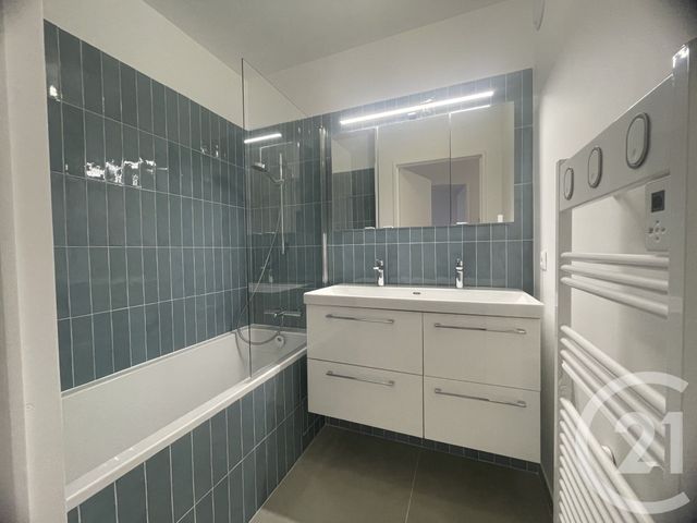 Appartement F4 &agrave; vendre - 4 pi&egrave;ces - 84,02 m2 - Courbevoie - 92 - ILE-DE-FRANCE