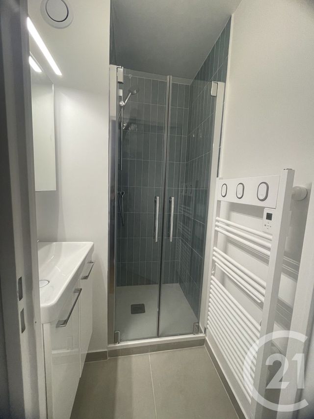 Appartement F4 &agrave; vendre - 4 pi&egrave;ces - 84,02 m2 - Courbevoie - 92 - ILE-DE-FRANCE