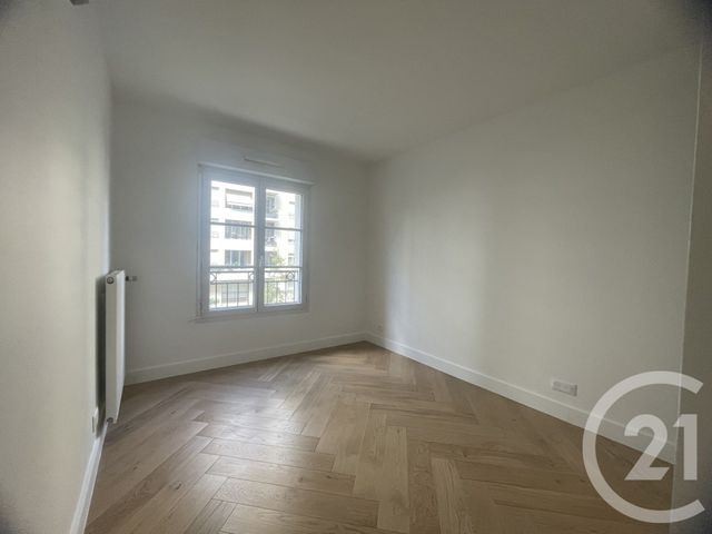 Appartement F4 &agrave; vendre - 4 pi&egrave;ces - 84,02 m2 - Courbevoie - 92 - ILE-DE-FRANCE