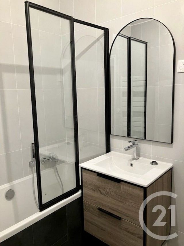 Appartement F1 &agrave; louer - 1 pi&egrave;ce - 29,92 m2 - La Garenne Colombes - 92 - ILE-DE-FRANCE