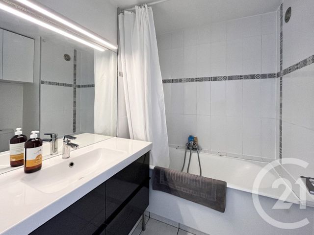 Appartement F1 &agrave; vendre - 1 pi&egrave;ce - 24,46 m2 - Courbevoie - 92 - ILE-DE-FRANCE