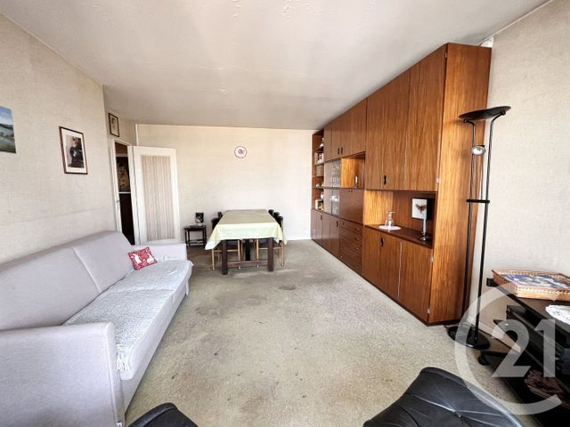 Appartement F3 &agrave; vendre - 3 pi&egrave;ces - 66,41 m2 - Courbevoie - 92 - ILE-DE-FRANCE
