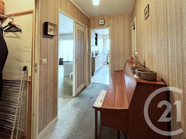 Appartement F3 &agrave; vendre - 3 pi&egrave;ces - 66,41 m2 - Courbevoie - 92 - ILE-DE-FRANCE