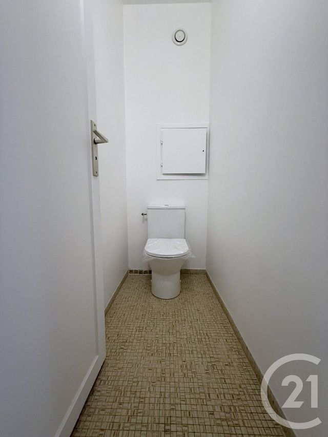 Appartement F5 &agrave; louer - 5 pi&egrave;ces - 132,35 m2 - St Cloud - 92 - ILE-DE-FRANCE