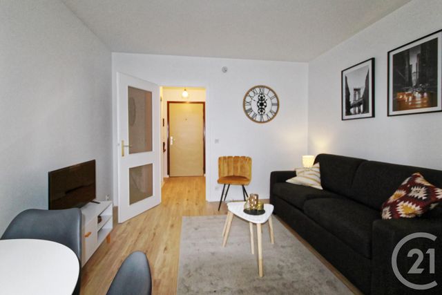 Appartement Studio &agrave; louer - 1 pi&egrave;ce - 20,75 m2 - Courbevoie - 92 - ILE-DE-FRANCE