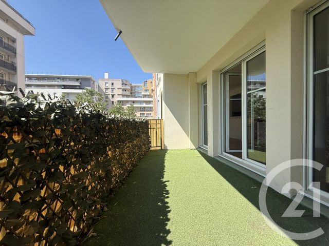 Appartement F5 &agrave; louer - 4 pi&egrave;ces - 102,48 m2 - Courbevoie - 92 - ILE-DE-FRANCE