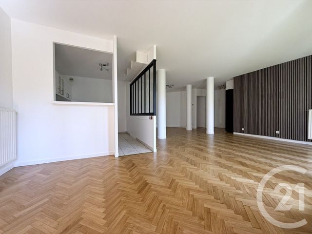 Appartement F5 &agrave; louer - 4 pi&egrave;ces - 102,48 m2 - Courbevoie - 92 - ILE-DE-FRANCE