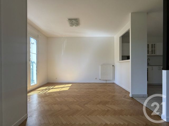 Appartement F5 &agrave; louer - 4 pi&egrave;ces - 102,48 m2 - Courbevoie - 92 - ILE-DE-FRANCE