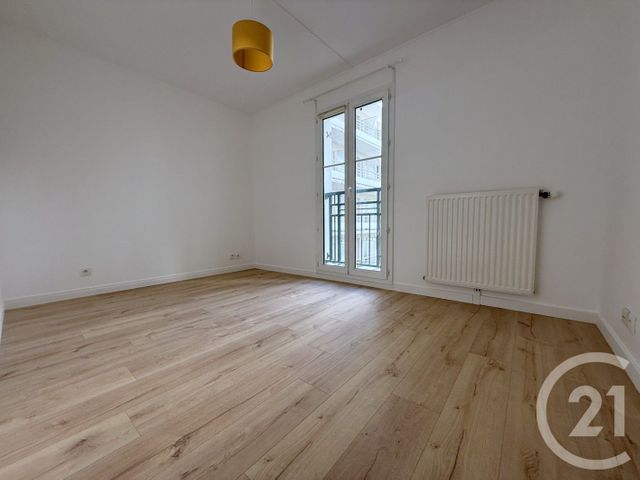 Appartement F5 &agrave; louer - 4 pi&egrave;ces - 102,48 m2 - Courbevoie - 92 - ILE-DE-FRANCE