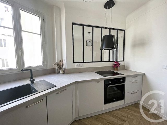 Appartement F2 &agrave; louer - 2 pi&egrave;ces - 39,03 m2 - Suresnes - 92 - ILE-DE-FRANCE