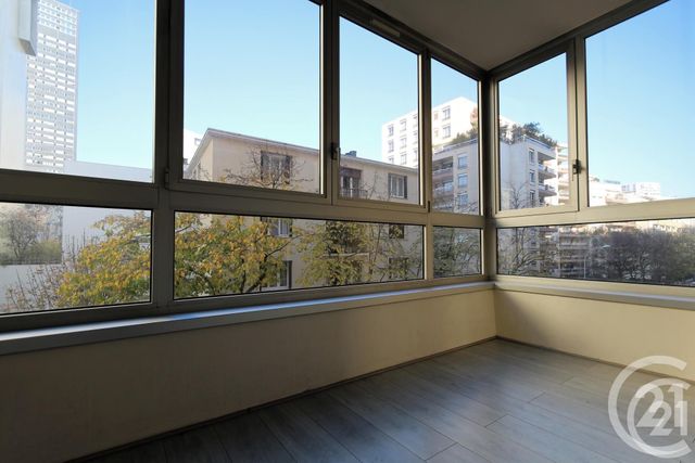 Appartement F3 &agrave; louer - 3 pi&egrave;ces - 70,36 m2 - Courbevoie - 92 - ILE-DE-FRANCE