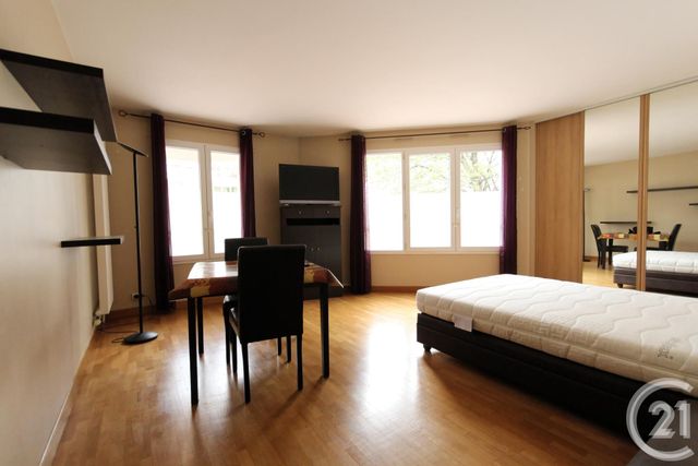 Appartement 1 pièce 36 m² · à Courbevoie · 36,4 m² · 230 000 €
