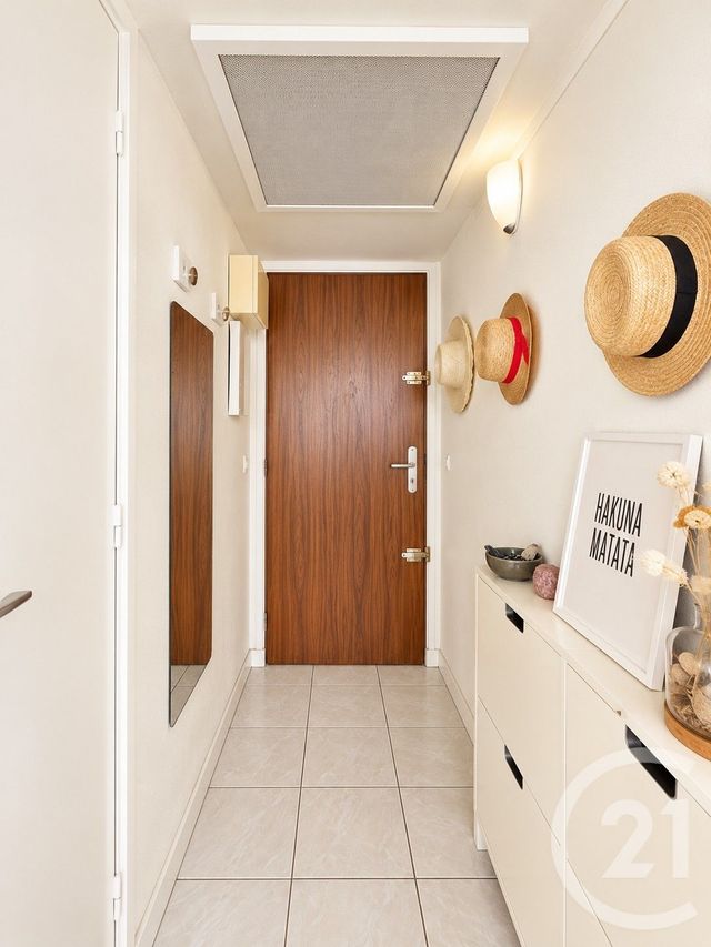 Appartement F2 &agrave; vendre - 2 pi&egrave;ces - 29,57 m2 - Courbevoie - 92 - ILE-DE-FRANCE