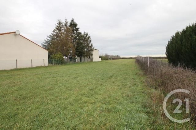 Terrain &agrave; vendre - 1926 m2 - Le Mayet D Ecole - 03 - AUVERGNE