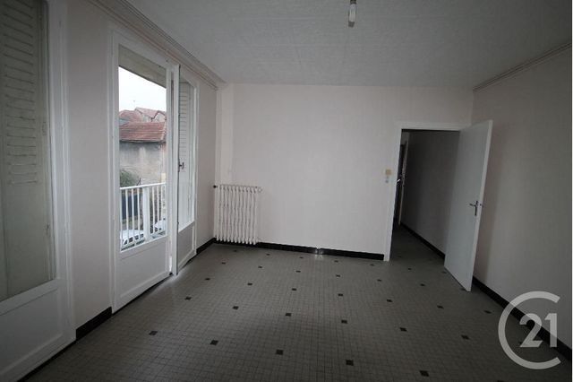 Appartement F3 à louer - 4 pièces - 65 m2 - Gannat - 03 - AUVERGNE