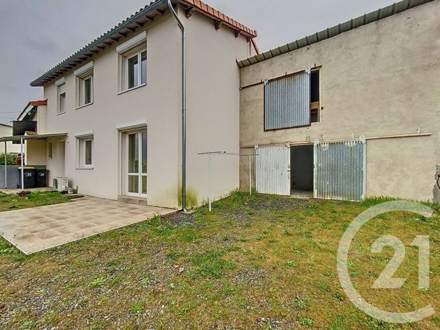 Maison à vendre - 5 pièces - 112,82 m2 - Chaptuzat - 63 - AUVERGNE