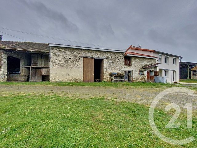 Maison à vendre - 5 pièces - 112,82 m2 - Chaptuzat - 63 - AUVERGNE