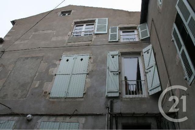 Appartement F3 &agrave; louer - 4 pi&egrave;ces - 92 m2 - Gannat - 03 - AUVERGNE