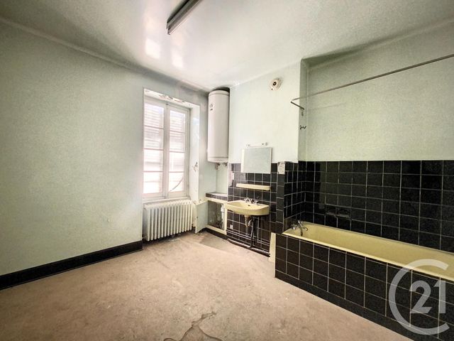 Maison à vendre - 6 pièces - 132,30 m2 - Gannat - 03 - AUVERGNE