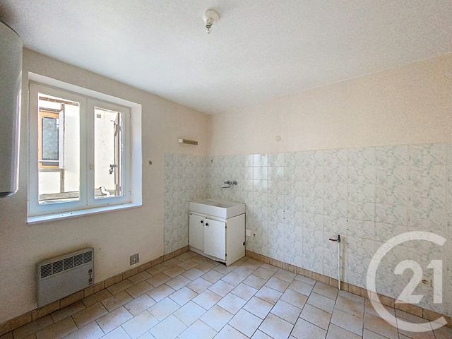 Maison à vendre - 8 pièces - 200 m2 - Gannat - 03 - AUVERGNE