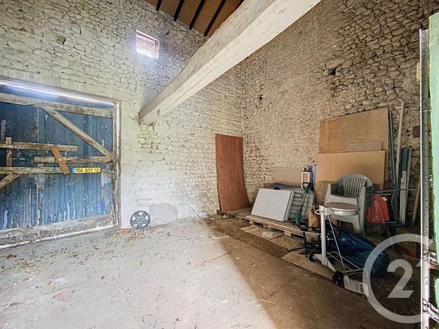 Maison &agrave; vendre - 1 pi&egrave;ce - 190 m2 - Charroux - 03 - AUVERGNE