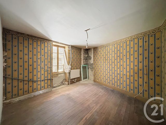 Maison à vendre - 7 pièces - 144 m2 - Ebreuil - 03 - AUVERGNE