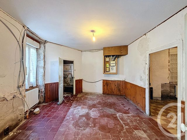 Maison à vendre - 7 pièces - 144 m2 - Ebreuil - 03 - AUVERGNE