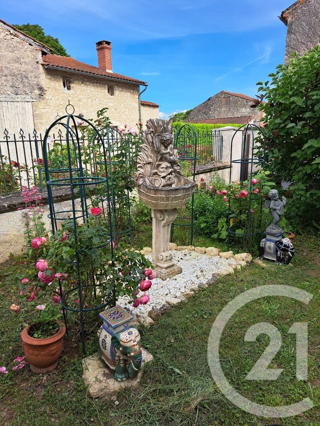 Maison à vendre - 6 pièces - 218 m2 - Charroux - 03 - AUVERGNE