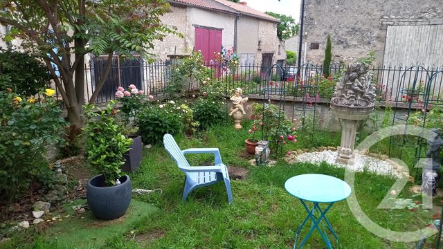 Maison à vendre - 6 pièces - 218 m2 - Charroux - 03 - AUVERGNE
