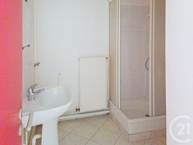 Appartement F2 à louer - 2 pièces - 38,78 m2 - Gannat - 03 - AUVERGNE