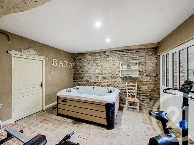 Maison à vendre - 8 pièces - 241,01 m2 - Aigueperse - 63 - AUVERGNE