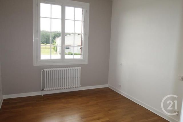 Maison à louer - 4 pièces - 75 m2 - Espinasse Vozelle - 03 - AUVERGNE