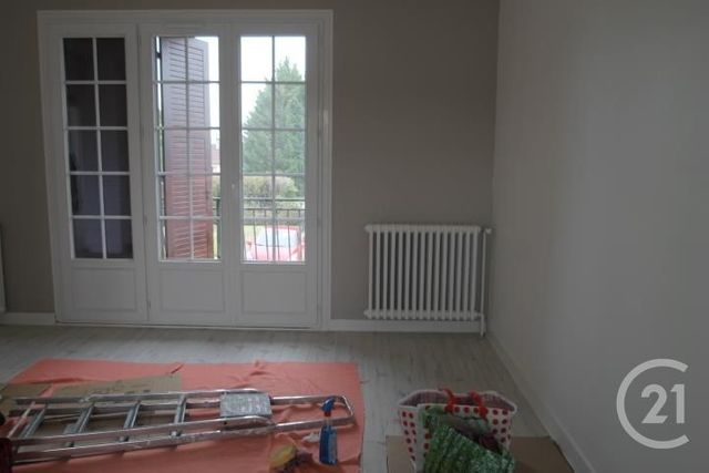 Maison à louer - 4 pièces - 75 m2 - Espinasse Vozelle - 03 - AUVERGNE